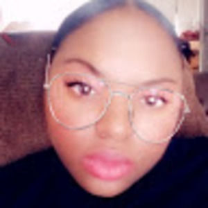 Meet your Posher, Trinique